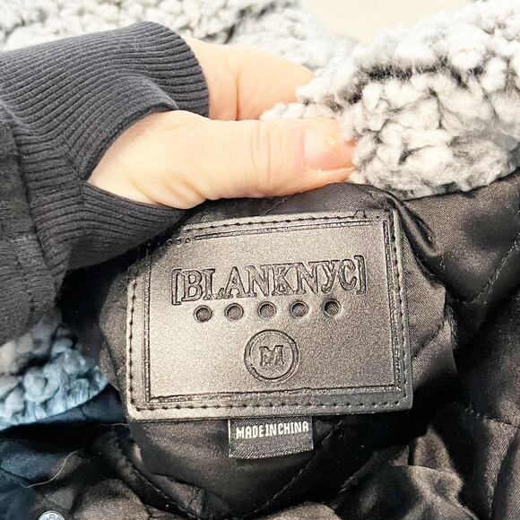 Blank NYC Long Sleeve Full Zip Sherpa Fleece Cropped Jacket Gray Medium - Picture 2 of 5